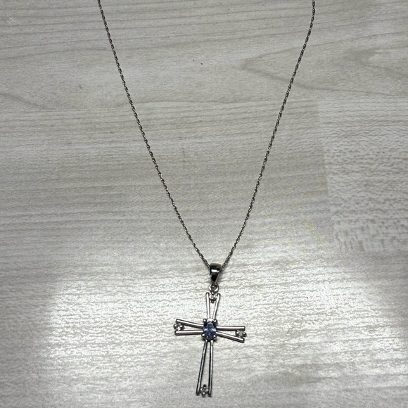 10k White Gold Necklace with Tanzanite & Diamonds Cross Pendant 1.9g - Picture 3 of 6